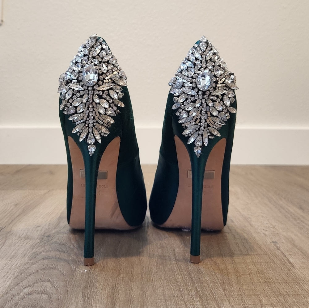 Badgley Mischka Kiara Peep Toe Heels